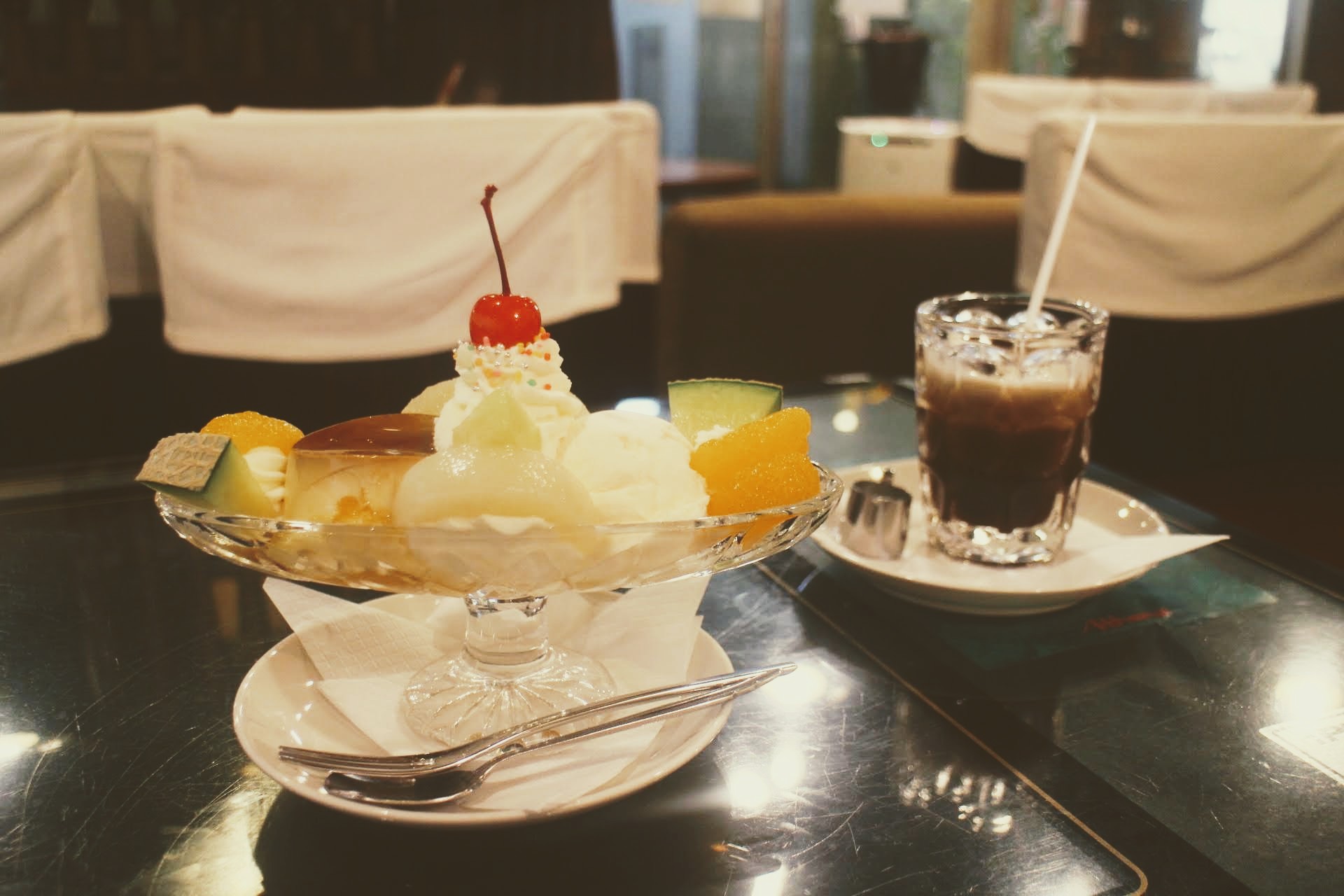 【品川】これぞ昭和の喫茶店♡「ダリ」で昭和レトロなプリンアラモードを食べたよ！【レトロゲーム卓あり】