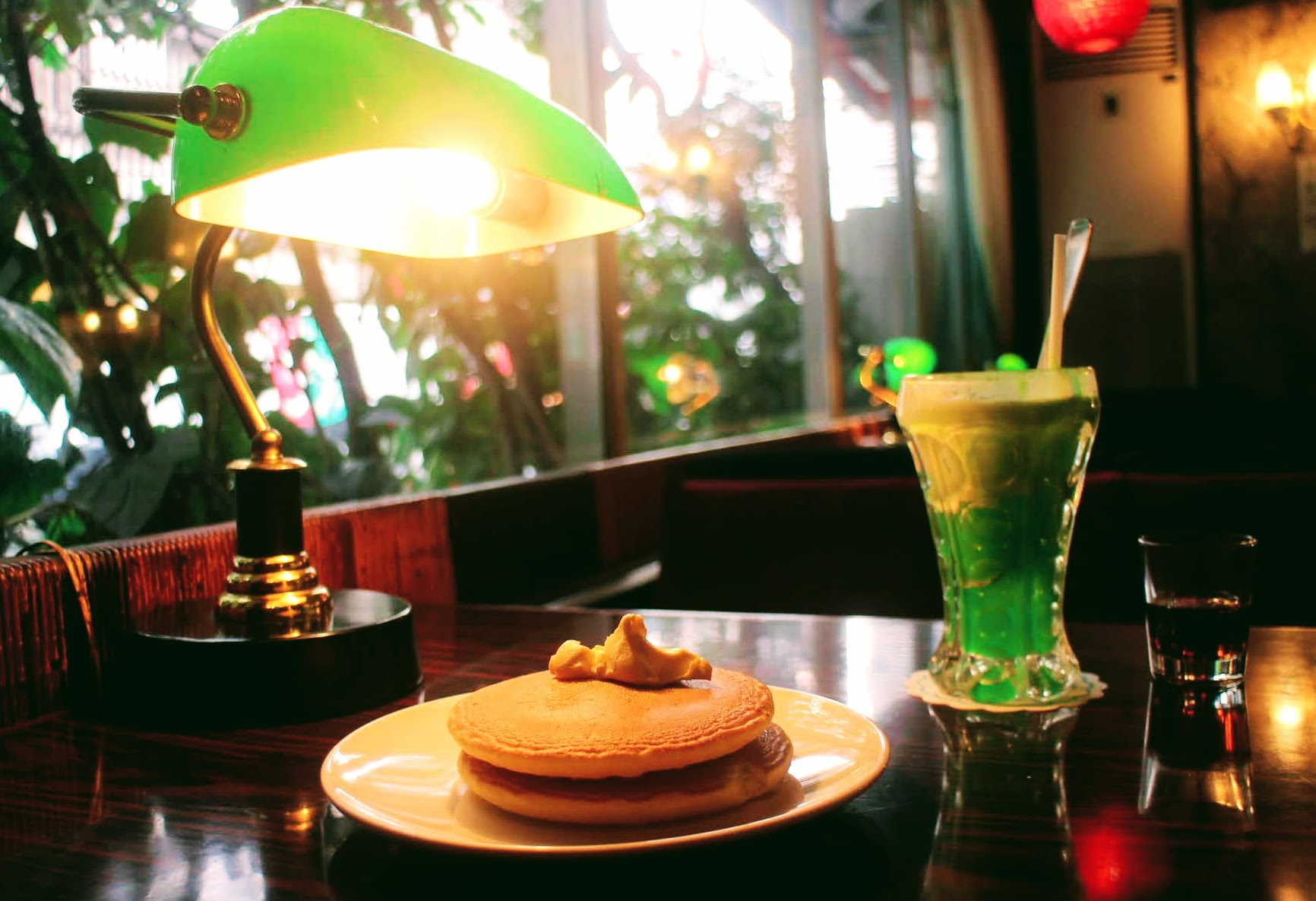 【恵比寿】高度経済成長期へタイムスリップ☆「喫茶 銀座」で昭和レトロなクリームソーダとホットケーキを満喫！