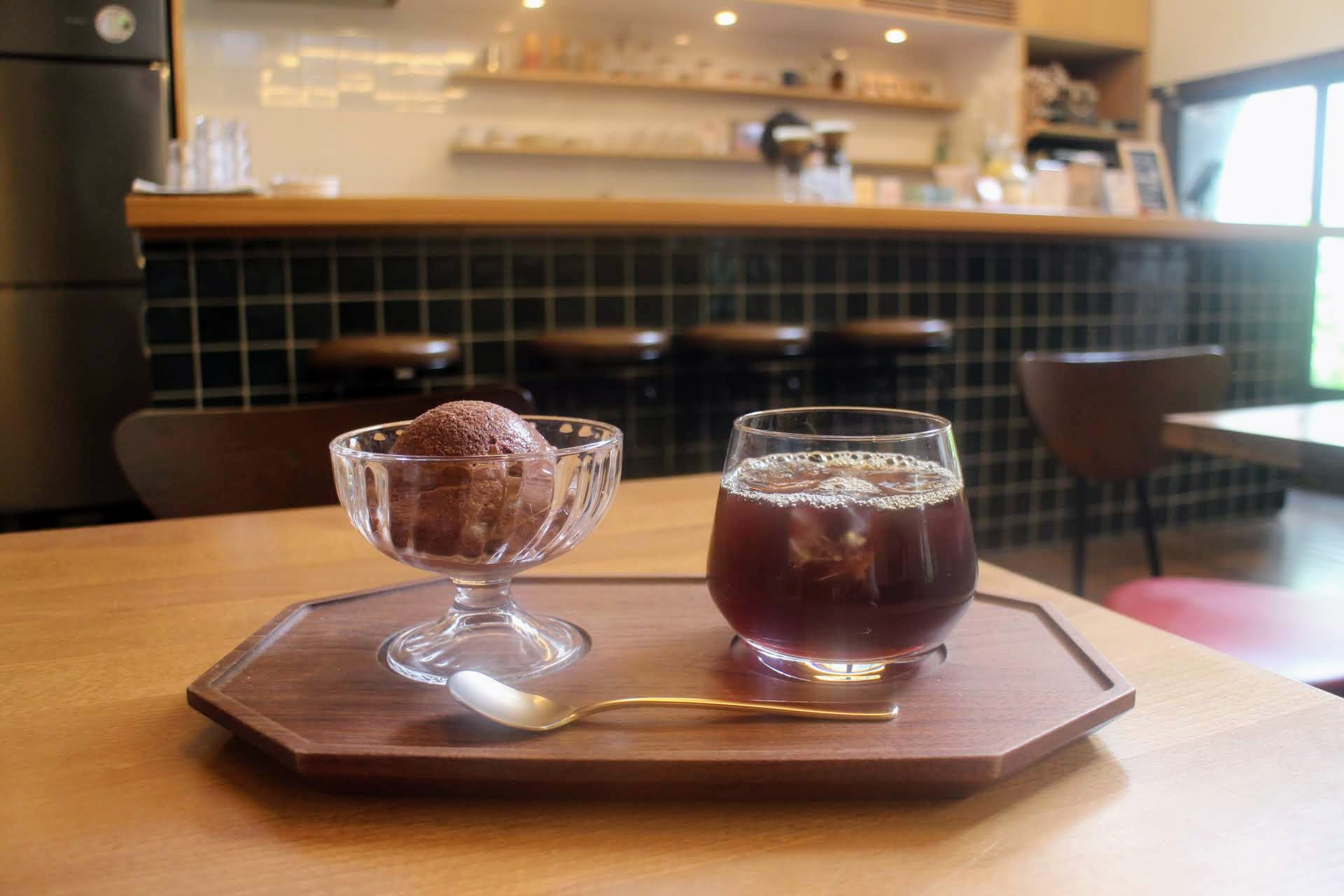 【入谷】歴史ある昭和の銭湯カフェ・「レボン快哉湯 rebon Kaisaiyu」で本格珈琲とアイスクリームのマリアージュを堪能！