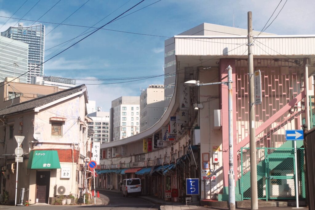 昭和レトロ研究所　横浜　都橋商店街ビル