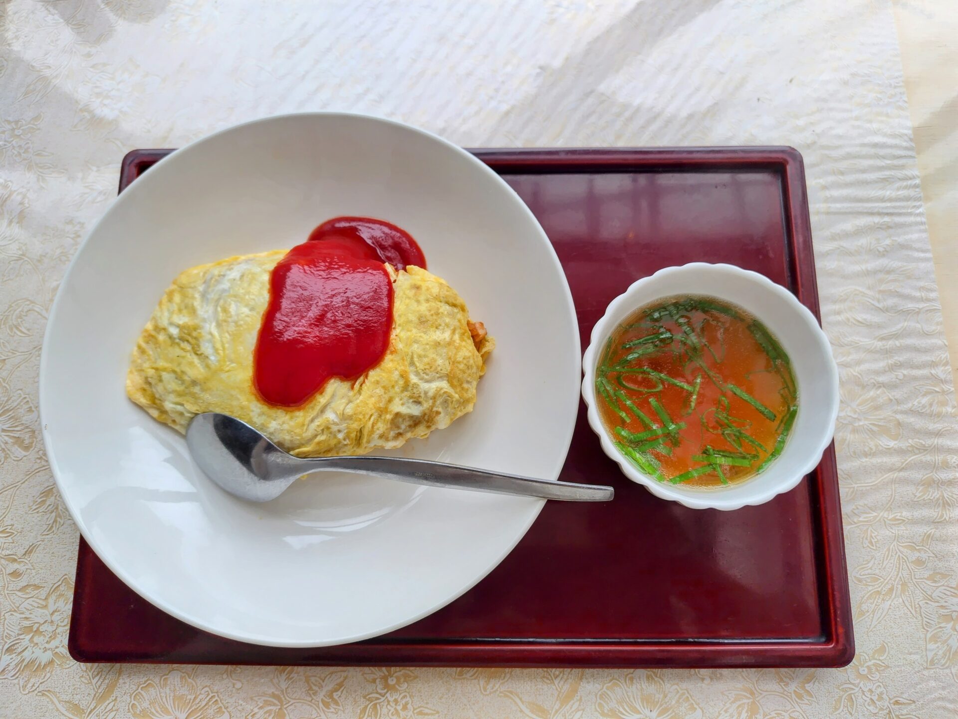 【これぞ昭和の味！】「武蔵野園」の正統派オムライス【杉並区和田堀公園】