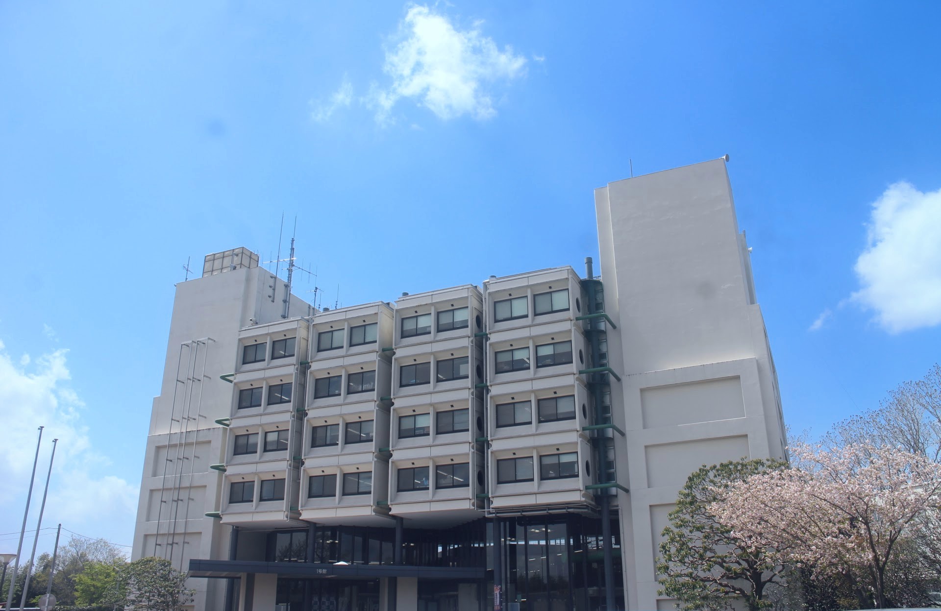 【メタボリズム市役所】黒川紀章建築の「佐倉市役所」を愛でる【千葉県】
