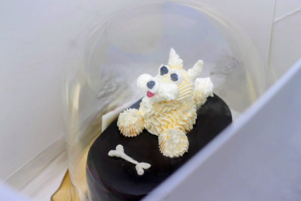昭和レトロ研究所 「モンサンミッシェル」 犬ケーキ「ショコラ」