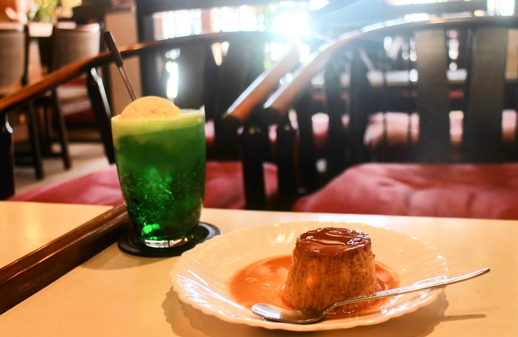 【銚子】昭和レトロな純喫茶「なまえのない店」・クリームソーダと手作りプリンでエモーショナルな時を過ごす