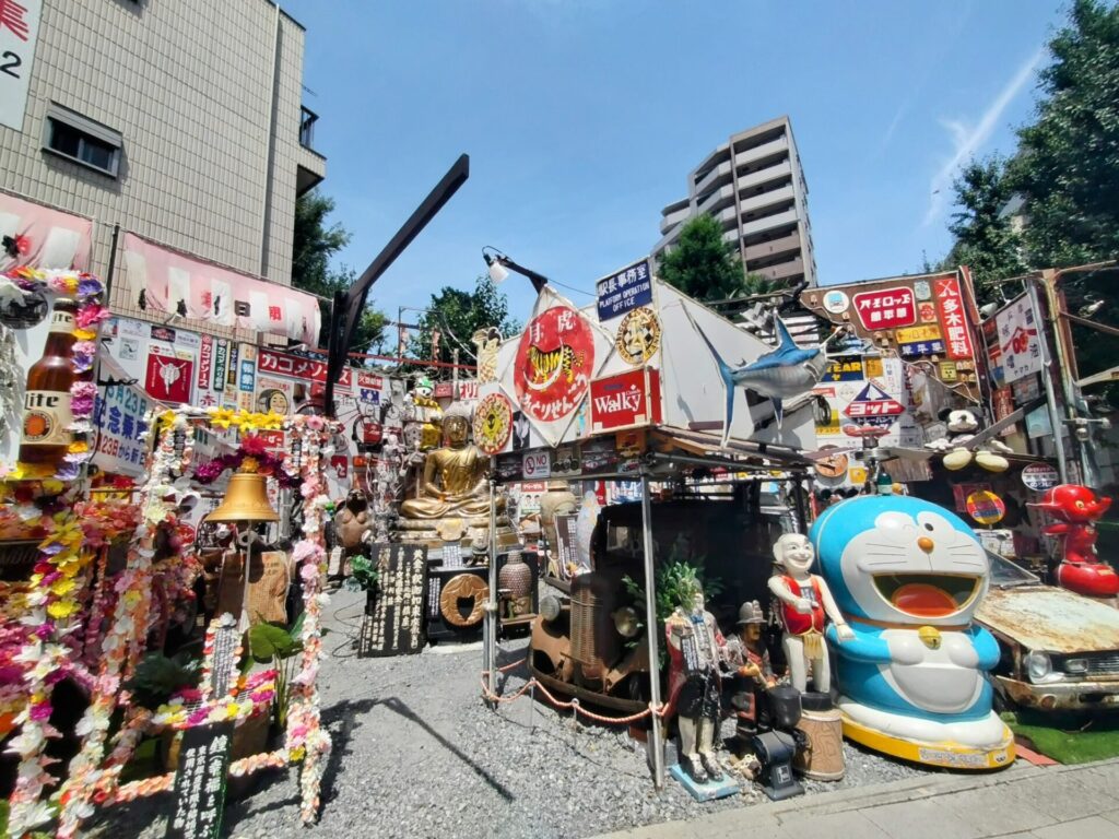 昭和レトロ研究所　「熊野町交差点レトロ空間」