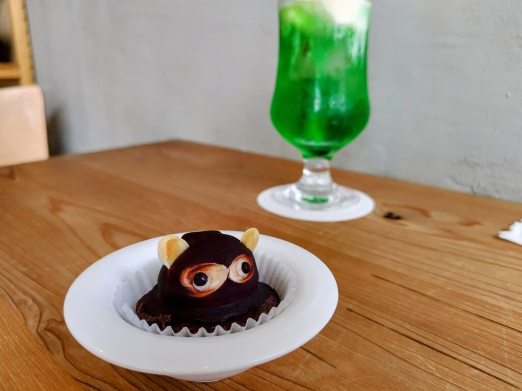 昭和レトロ研究所　たぬきケーキ　吉祥寺「CAFE222」