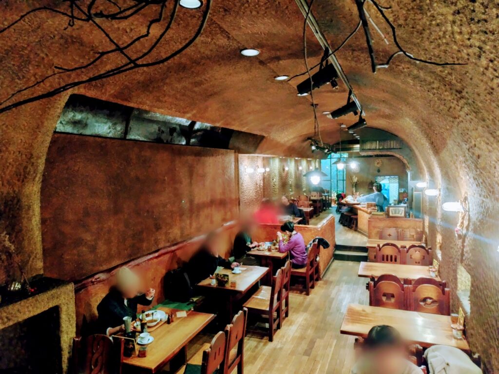 昭和レトロ研究所　吉祥寺レトロ喫茶
「くぐつ草」